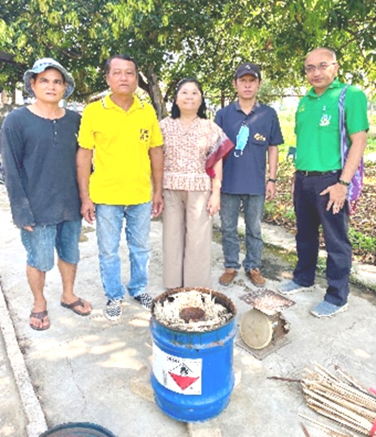 ลงพื้นที่จัดกิจกรรมอบรมเชิงปฏิบัติการการวิเคราะห์ดิน 10